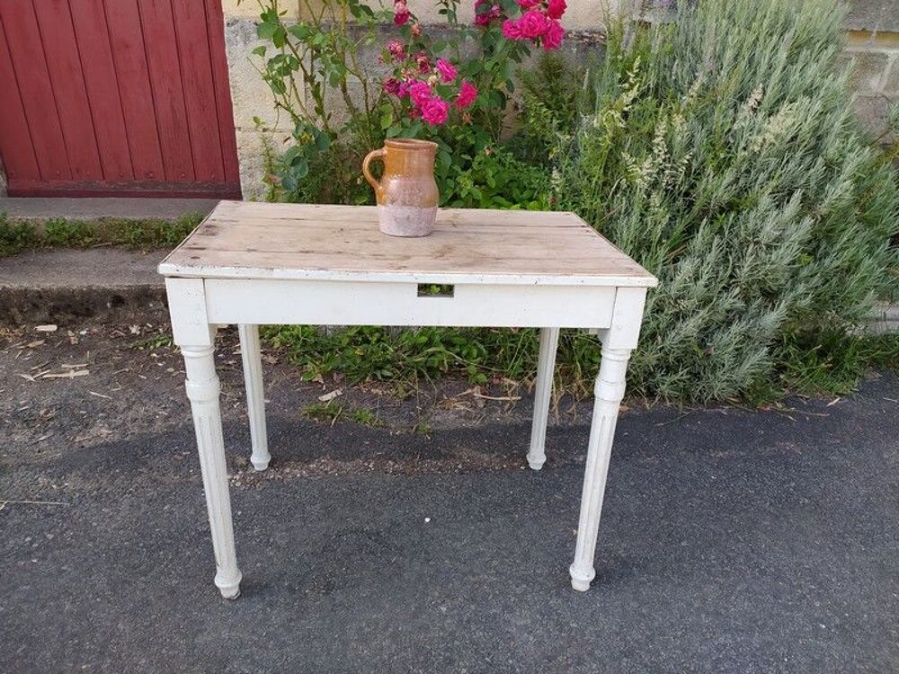Ancienne Petite Table de ferme Pied Cannel&eacute;s Meubles