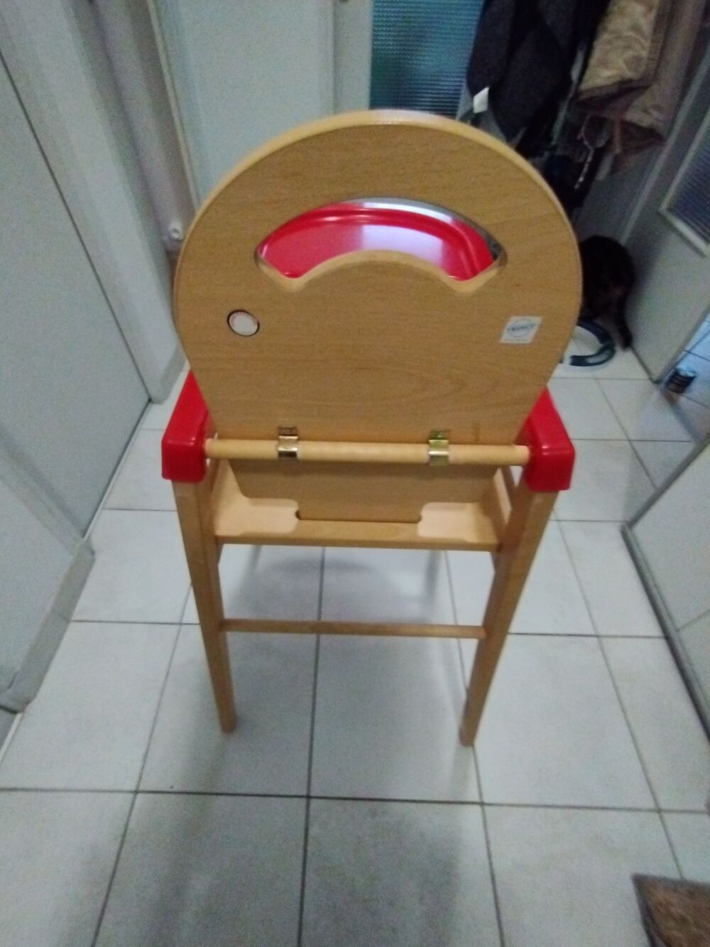Chaise haute b&eacute;b&eacute; Puriculture