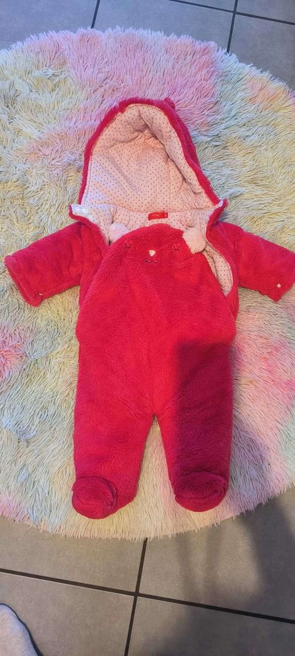 combinaison rouge 9 mois Vêtements enfants