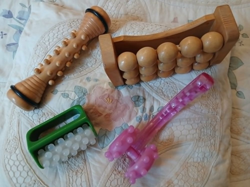  Lot de quatre appareils massage pour tout le corps N&deg;1433 Sports