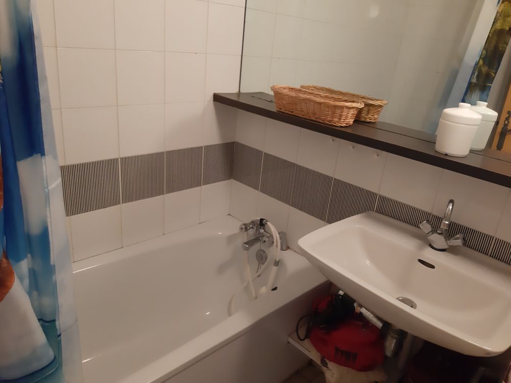   STUDIO CABINE CLIMATISE 100 M PLAGE JARDINET PARKING Languedoc-Roussillon, La Grande-Motte (34280)