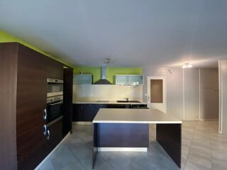  Appartement  vendre 3 pices 80 m