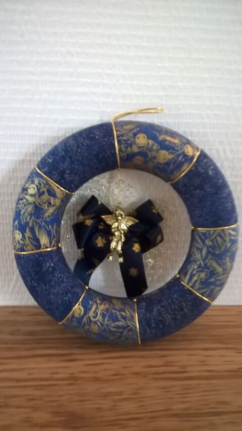 COURONNE DE NOEL 5 Saint-Yrieix-sur-Charente (16)