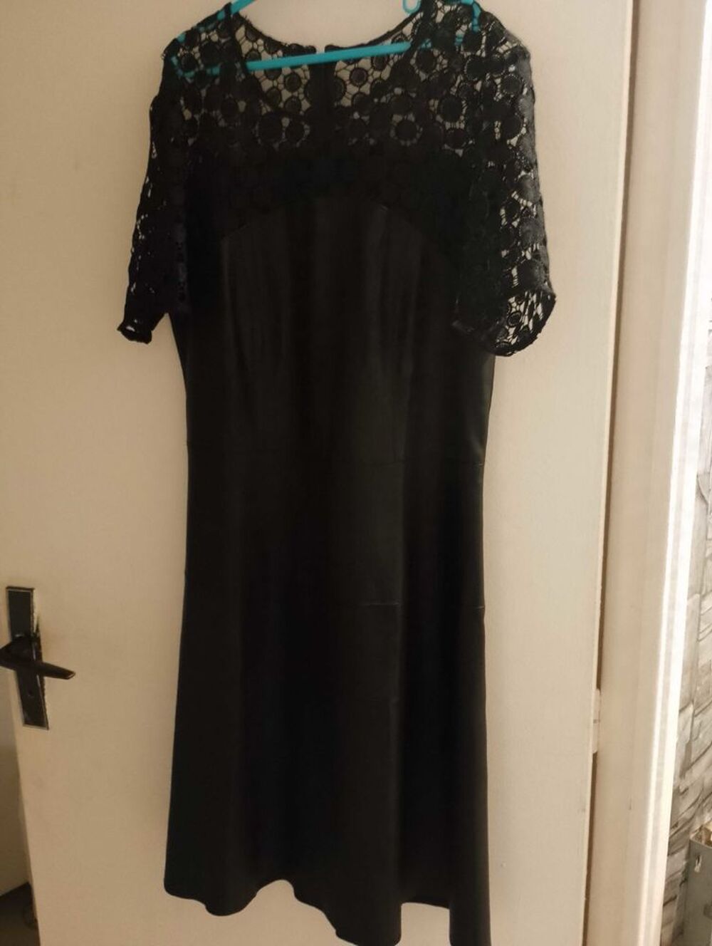 robe simili cuir taille 40 dentelle Vtements