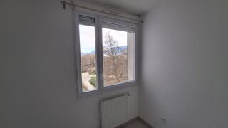  Appartement � louer 4 pi�ces 80 m� Grenoble