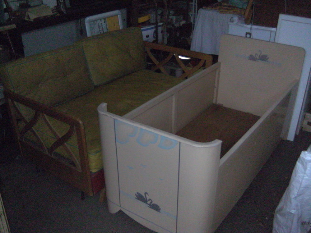 lit b&eacute;b&eacute; 1960 en bois Meubles