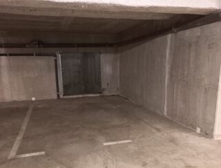  Parking / Garage  louer 17 m