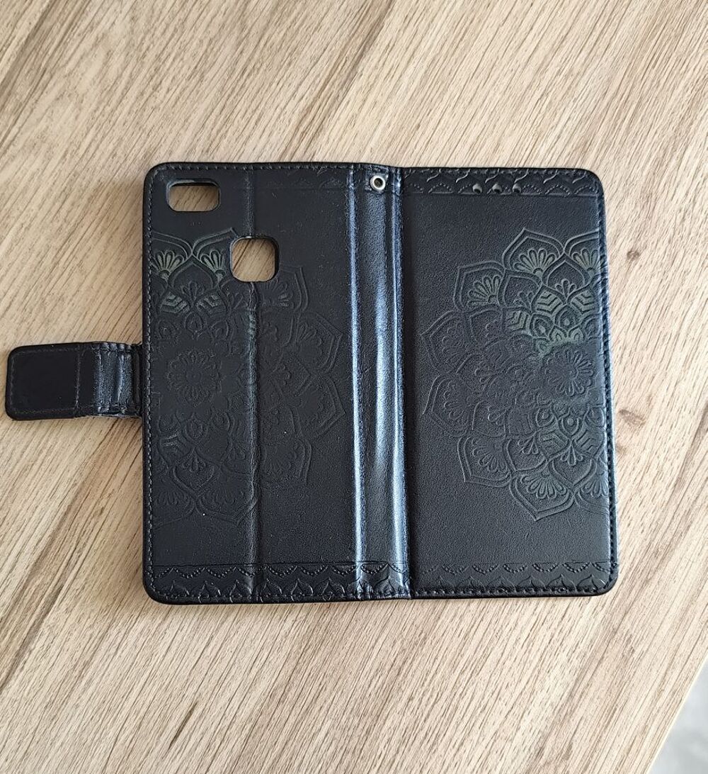 Huawei P9 Lite + Coque + chargeur et c&acirc;ble + Guide Téléphones et tablettes
