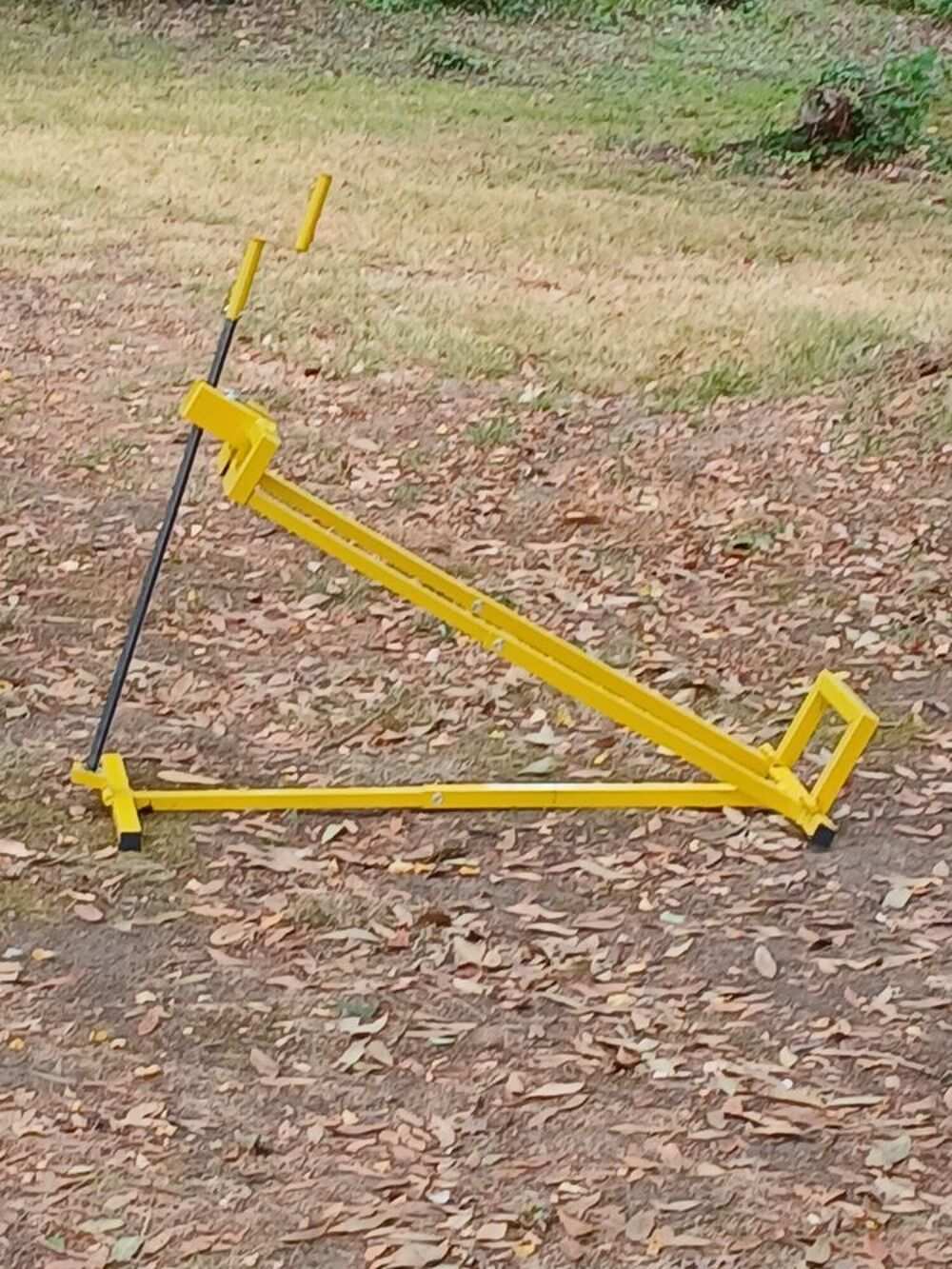 Tondeuse autoport&eacute;e scheppach Jardin