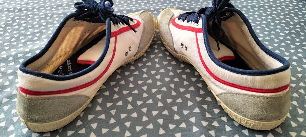 BASKETS KAWASAKI TAILLE 40 Chaussures