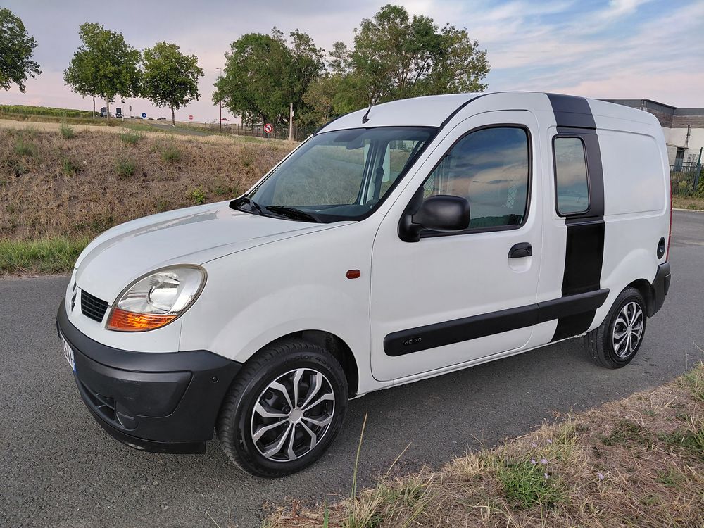 Kangoo Express KANGOO EXPRESS 1.5 dCi - 70 CONFORT 2004 occasion 17150 Mirambeau