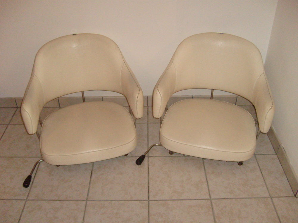 Deux fauteuils ancien de coiffeur Dcoration