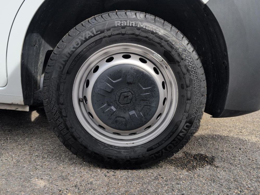 Master MASTER PHC TRAC F3500 L3H1 BLUE DCI 145 EURO VI CONFORT 2024 occasion 91700 Sainte-Genevi&egrave;ve-des-Bois