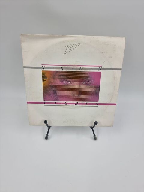 Vinyle 45 tours Pep : Neon Lights avec fourreau  7 Vulbens (74)