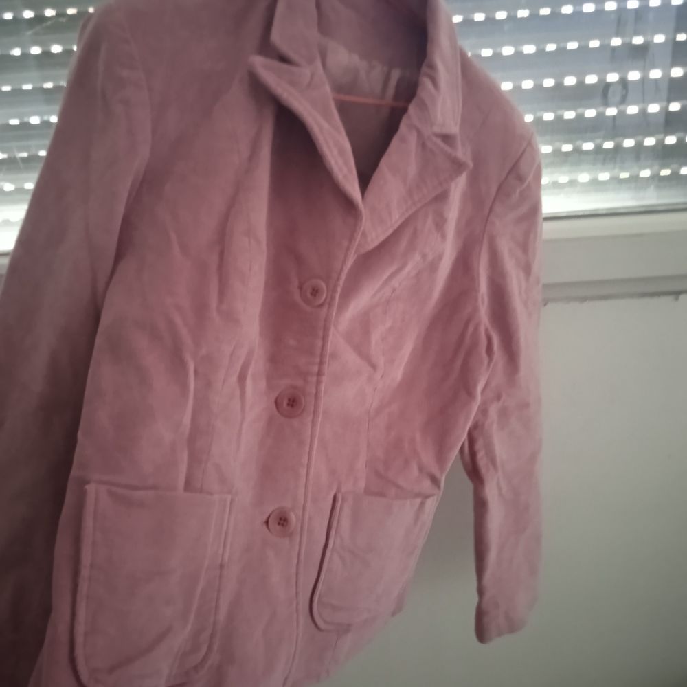 Veste tailleur velours rose fermeture boutons 2 poches sur l Vêtements