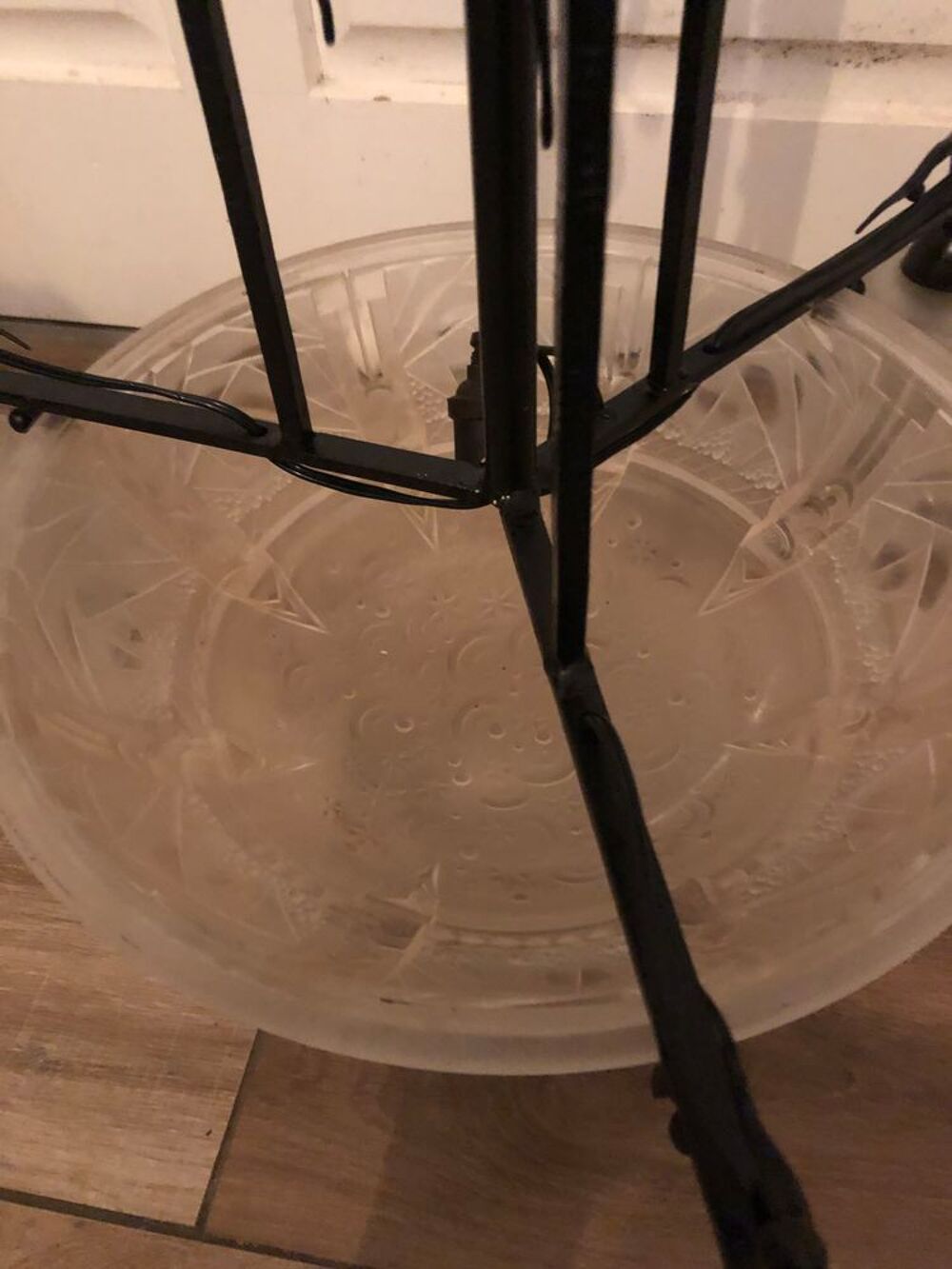 lustre en fer forg&eacute; Décoration