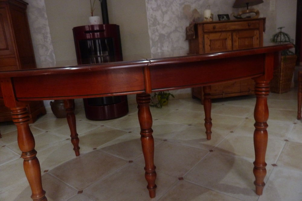 table salle a manger + 6 chaises Meubles