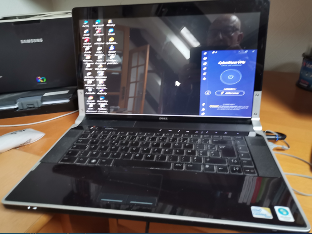 ordinateur portable DELL studio-XPS Matériel informatique