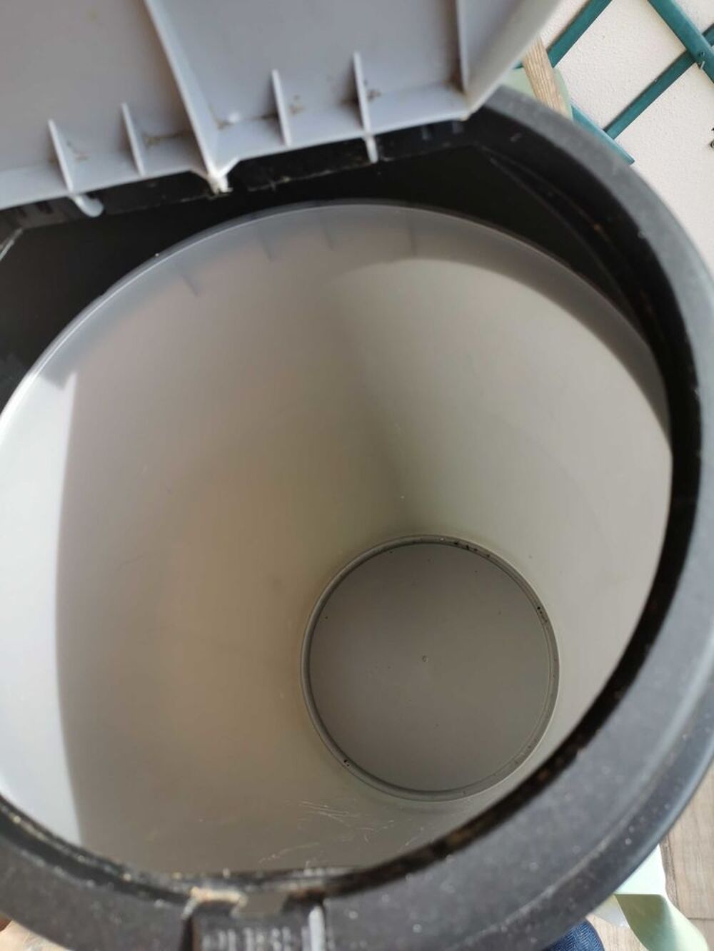poubelle en plastique D�coration