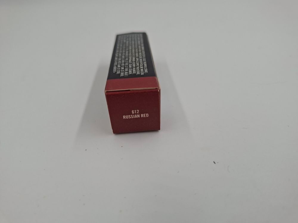 Rouge &agrave; l&egrave;vre Mac 612 Russian Red neuf en boite Vêtements