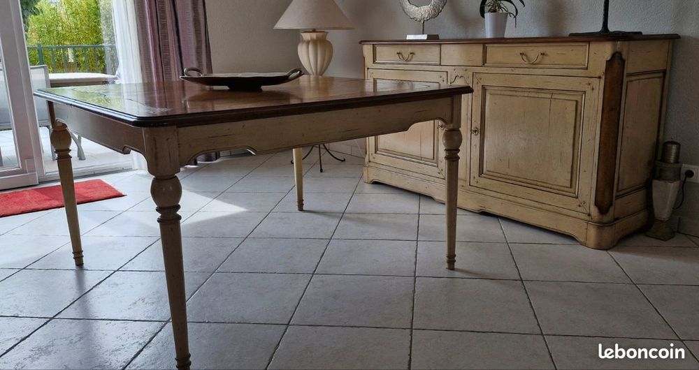 Salle &agrave; manger Grange &eacute;tat neuf Meubles