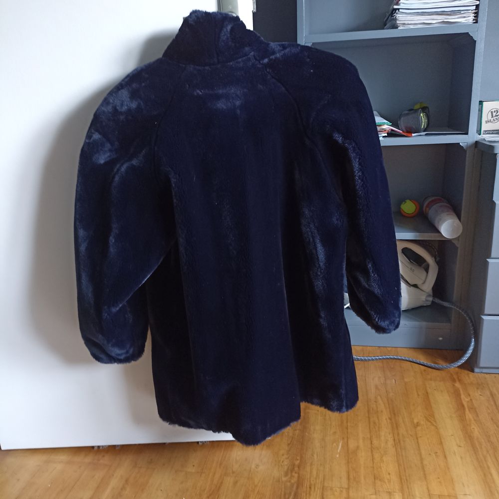 Manteau en fourrure synth&eacute;tique Vêtements