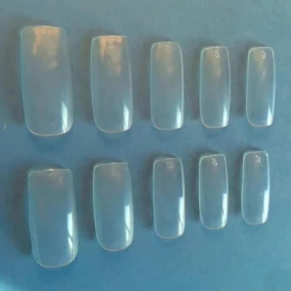 250 ongles transparents, (25 manucures) Bijoux et montres