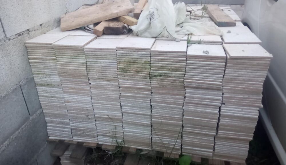 Faience ou carrelage sole 14,7 x14,7 cm , 2 pallettes 50m2 Bricolage