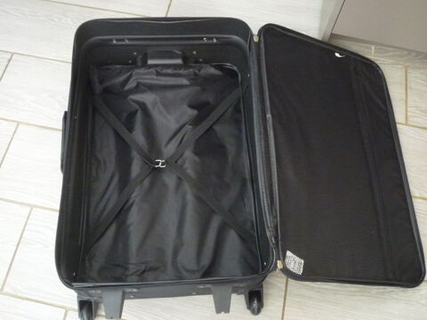 Valise + sac reporter + trousse de toilette 25 Naves (19)