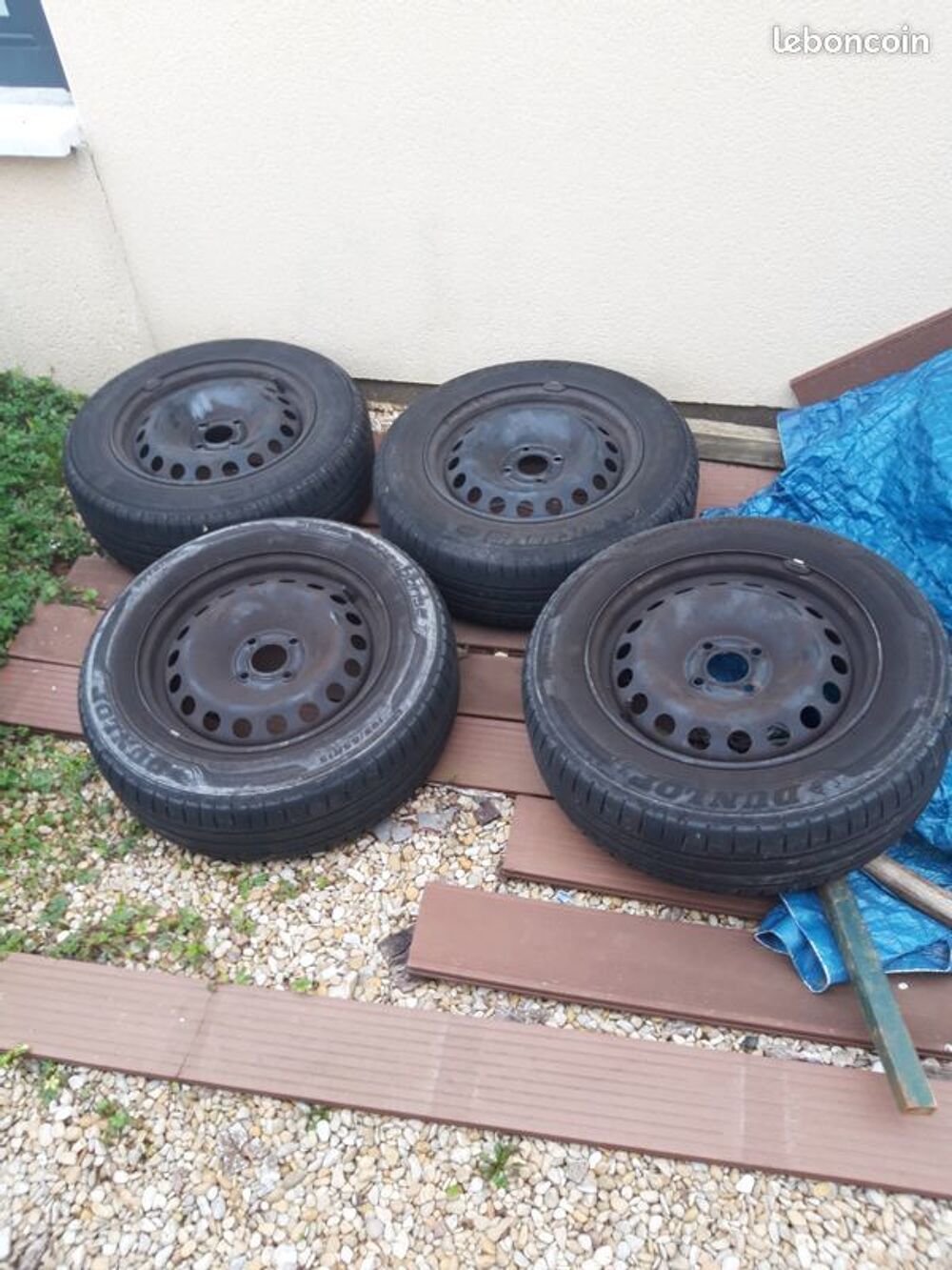 4 pneus + jantes t&ocirc;le 195/65R15
Bricolage