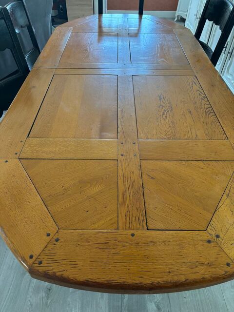 Table chne massif avec ses 8 chaises 400 Arnay-le-Duc (21)