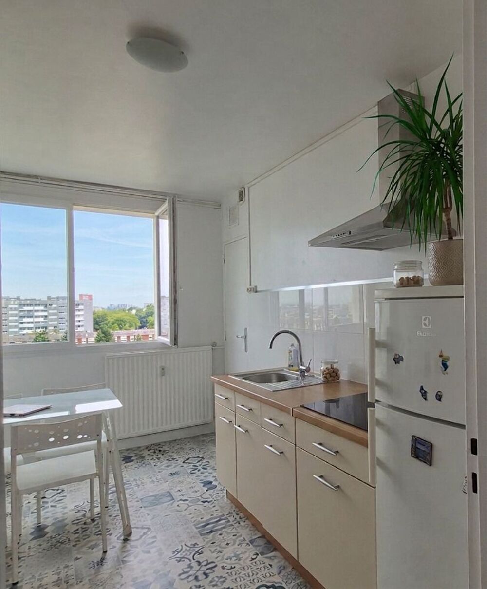 Location Appartement étudiante meublée à Rennes Rennes