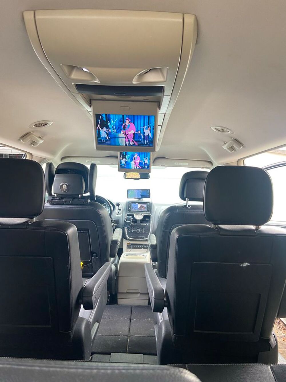 VOYAGER Voyager 2.8 Multijet II 163 ch Gold A 2012 occasion 28210 Villemeux-sur-Eure