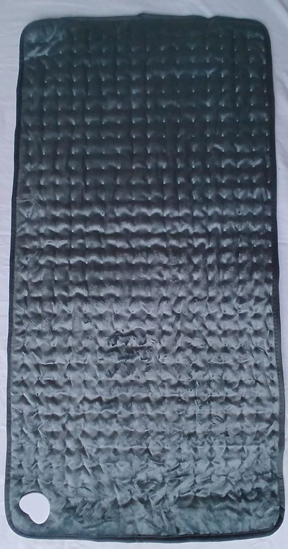Tr&egrave;s beau coussin chauffant &eacute;lectrique XXL 
Vêtements