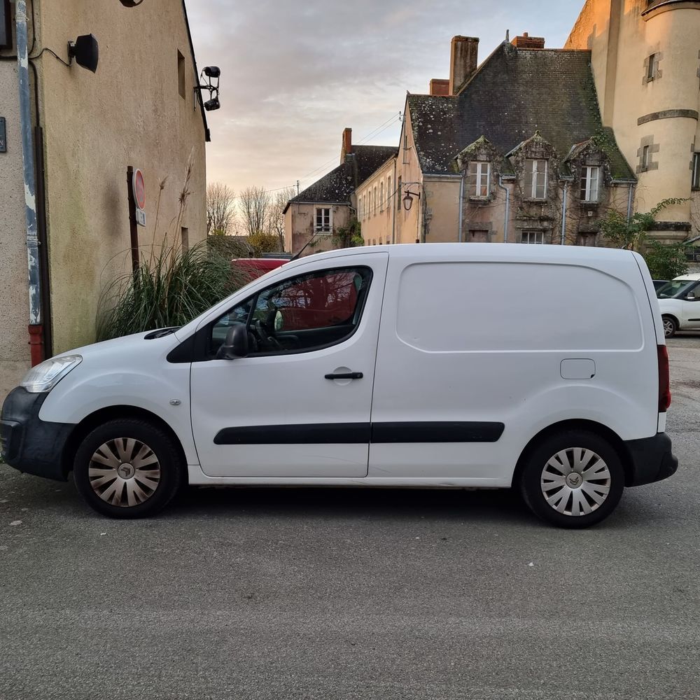 Berlingo BERLINGO M BLUEHDI 100 S&S BUSINESS 2018 occasion 44350 Guérande