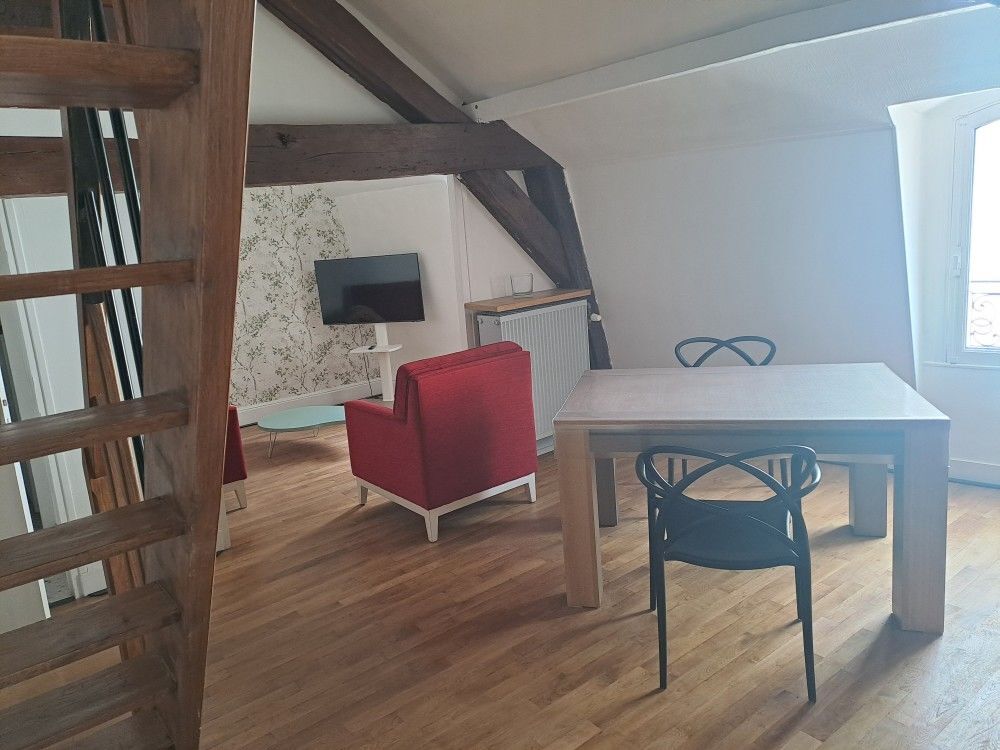 Location Appartement Appartement meublé dans le coeur historique de Chinon Chinon