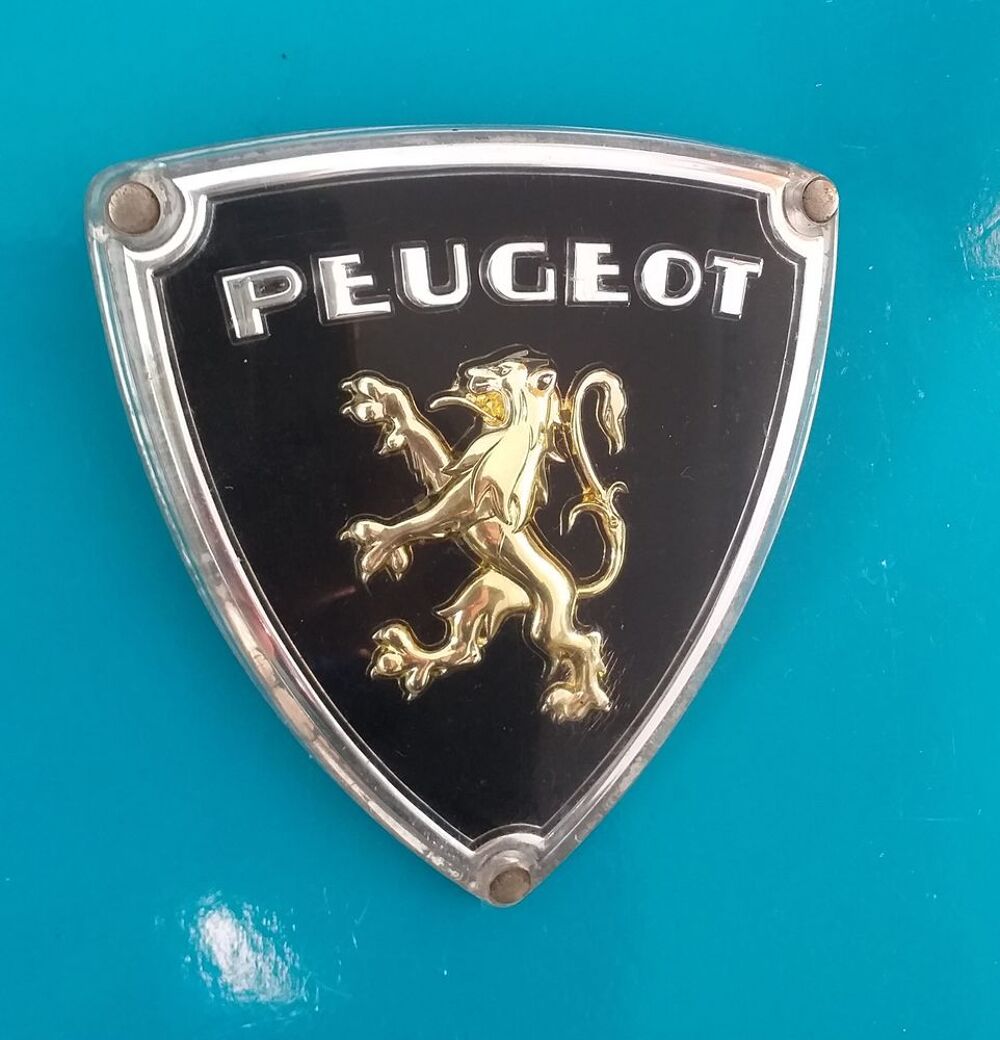 ancien EMBLEME, LOGO,SIGLE, INSIGNE, PEUGEOT 403 lion Franc Comtois 
