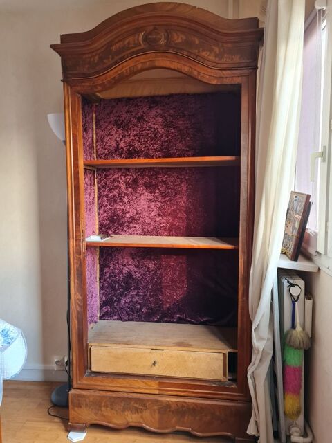 d'un armoire en noyer de 1930 100 Malakoff (92)