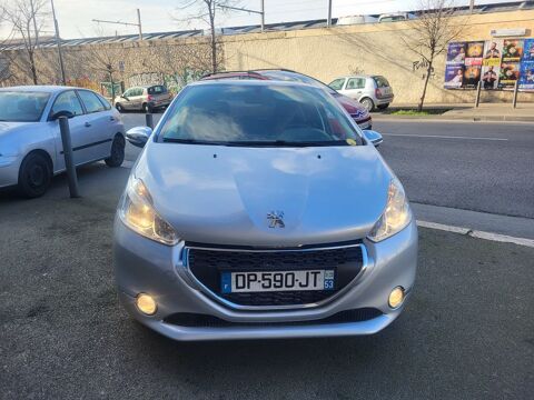 Peugeot 208 1.6 e-HDi 92ch BVM5 Style 2015 occasion Marseille 13001
