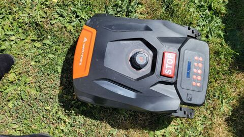 robot tondeuse avec garage 200 Montlu�on (03)
