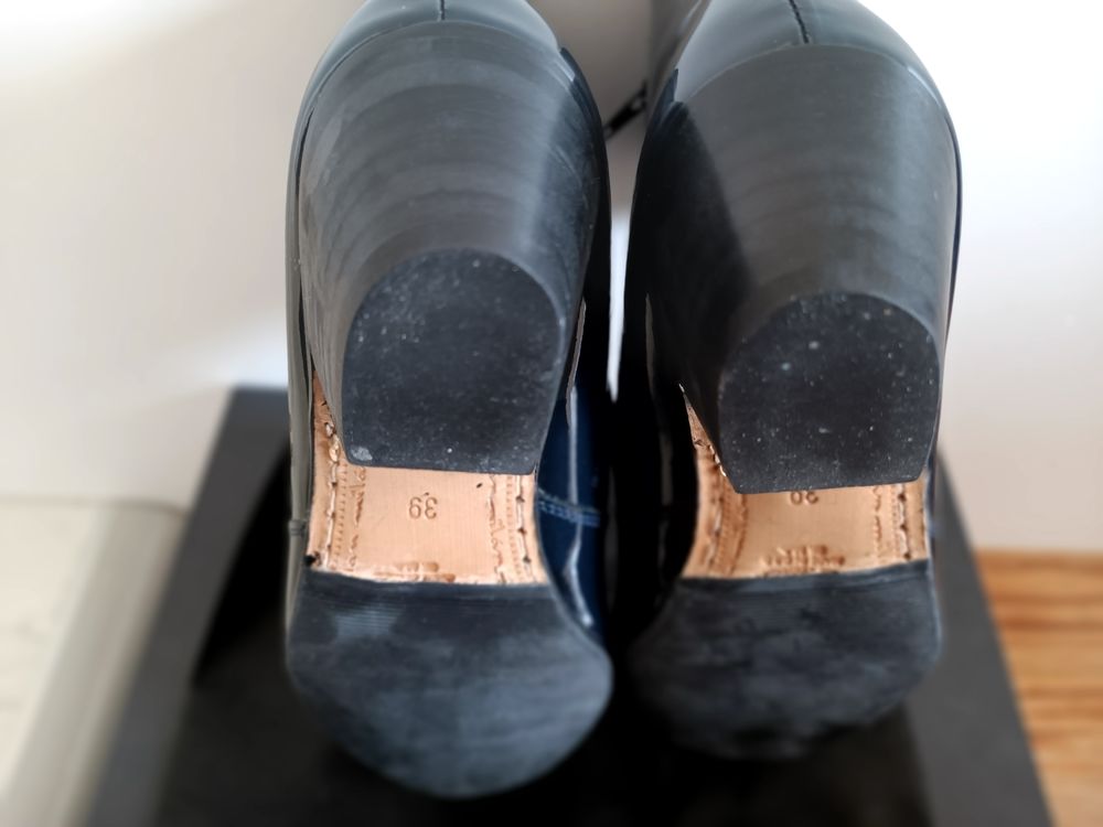 Boots en cuir cir&eacute; NEUVES de la marque Pepe Milan taille 39 Chaussures