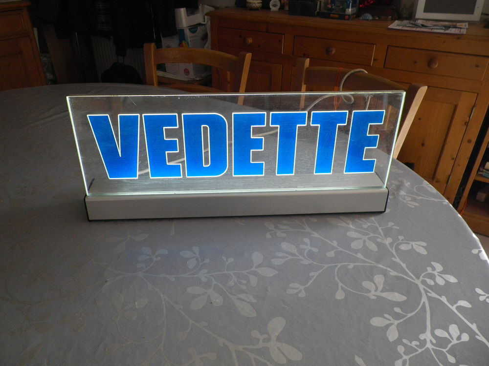 Plaque VEDETTE r&eacute;tro &eacute;clair&eacute;e Décoration
