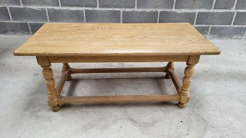 Belle table basse en bois massif ? Authentique & robuste Vimy (62)