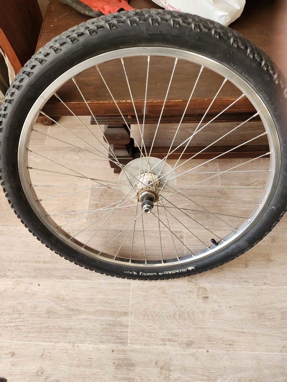 roue AR de VTT 26 pouces Vlos
