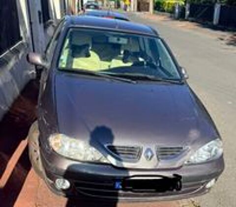 M&eacute;gane 1.6i 16V Fairway A 2002 occasion 93130 Noisy-le-Sec