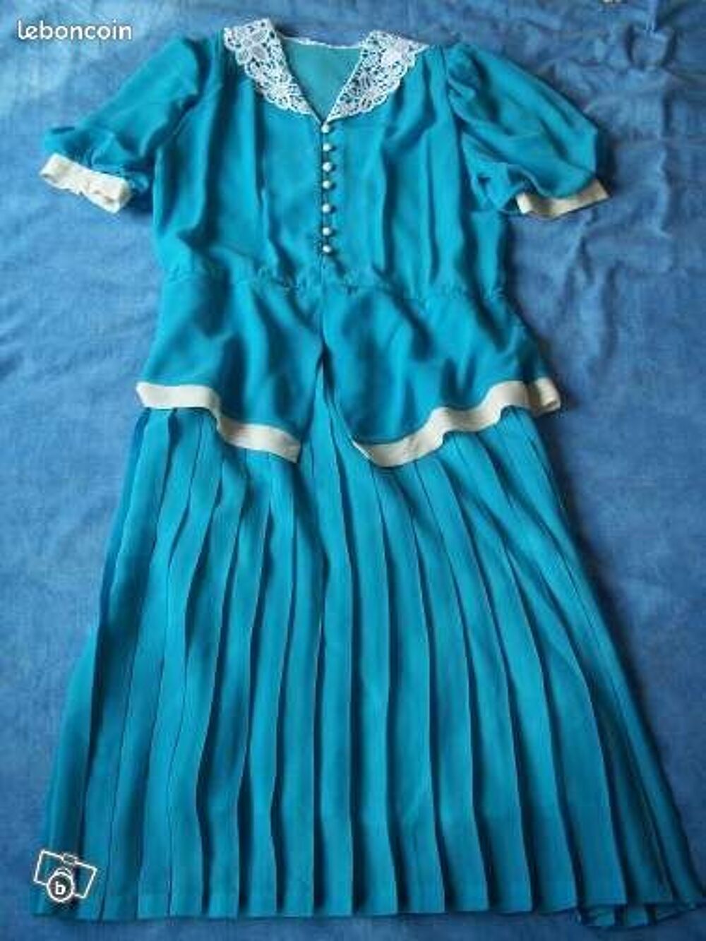 ROSE BLEU CIEL AVEC DENTELLE Vêtements