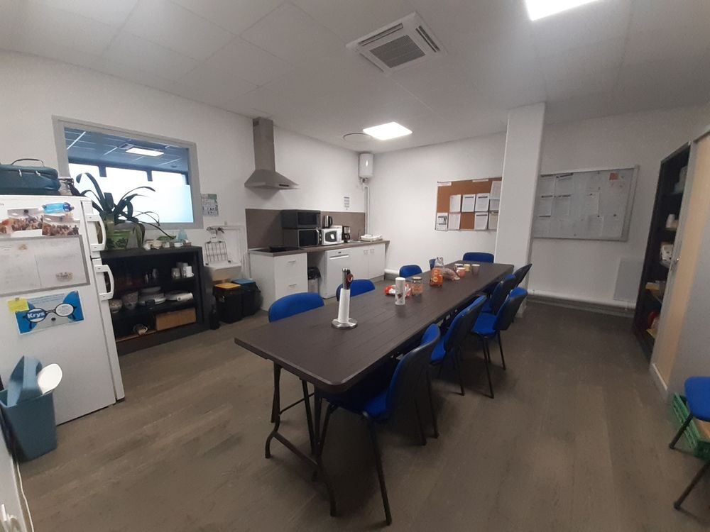   BUREAUX A LOUER - AMIENS SUD - 246 m² environ Dury