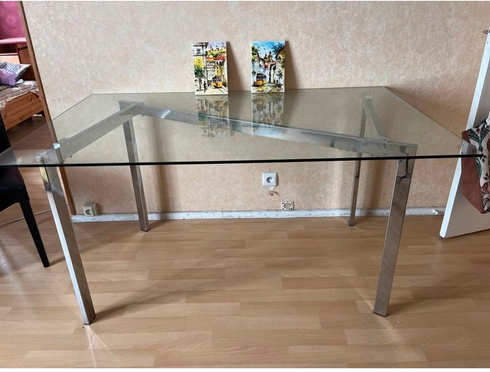 grande table &agrave; manger en verre Meubles