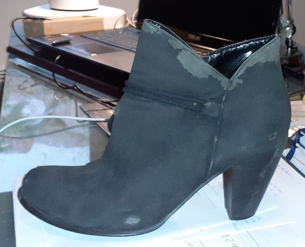 lots chaussures femme styles divers ( 35 pieces environ ) Chaussures