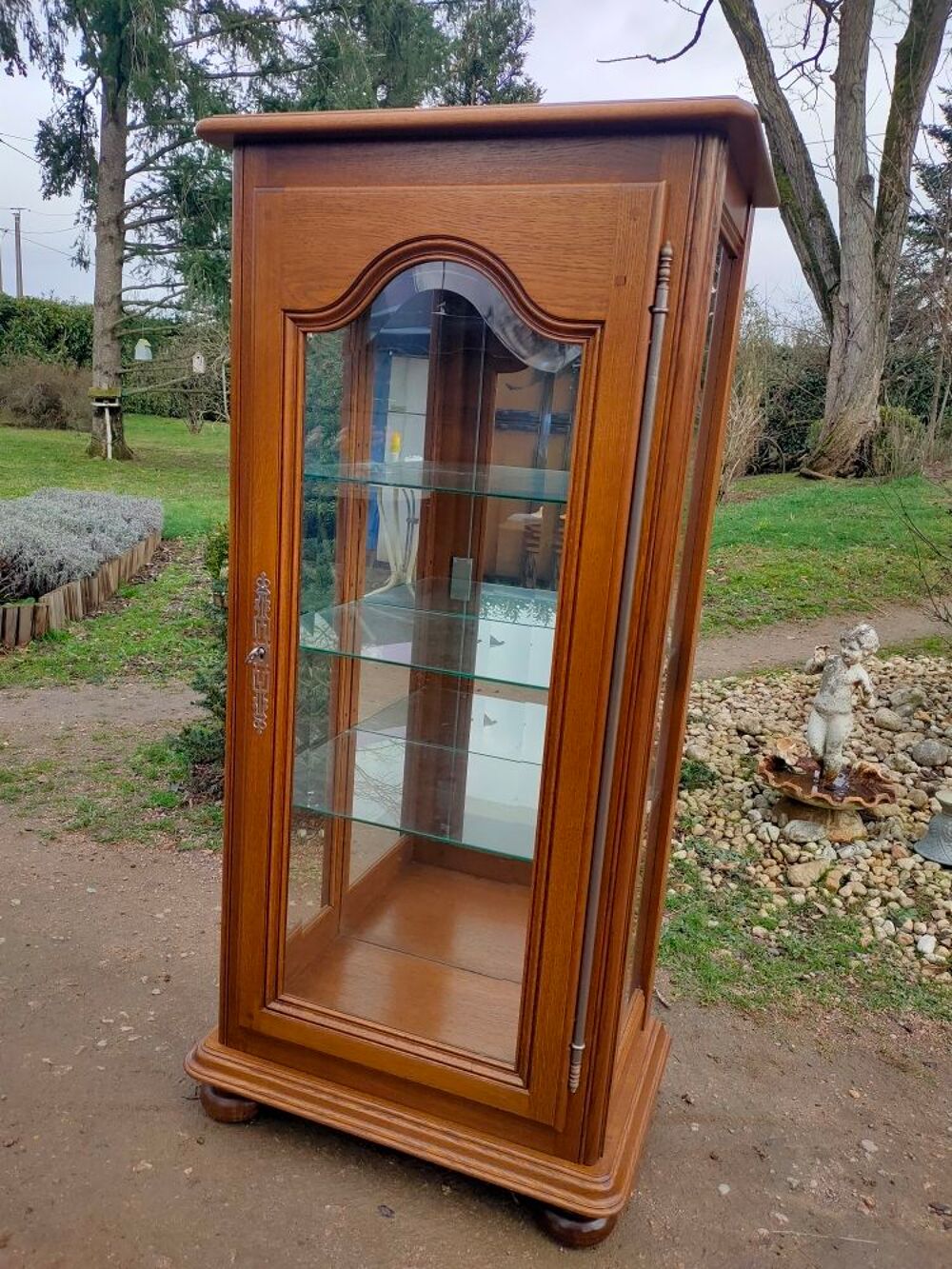Vitrine en ch&ecirc;ne Meubles